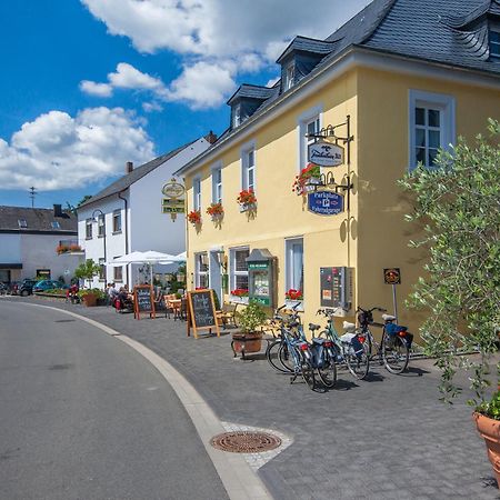Hotel Zur Post Mulheim an der Mosel Exterior foto