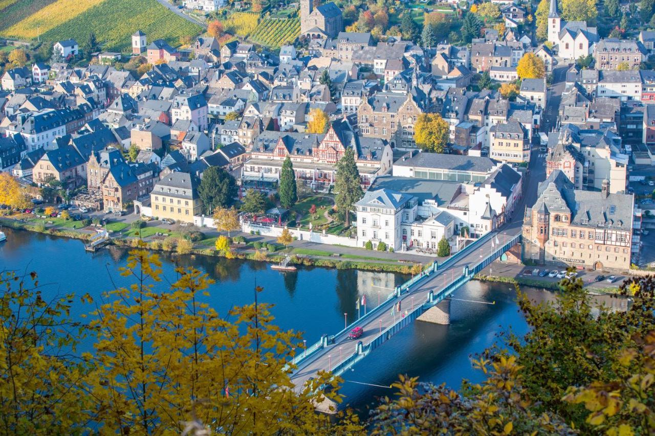 Hotel Zur Post Mulheim an der Mosel Exterior foto