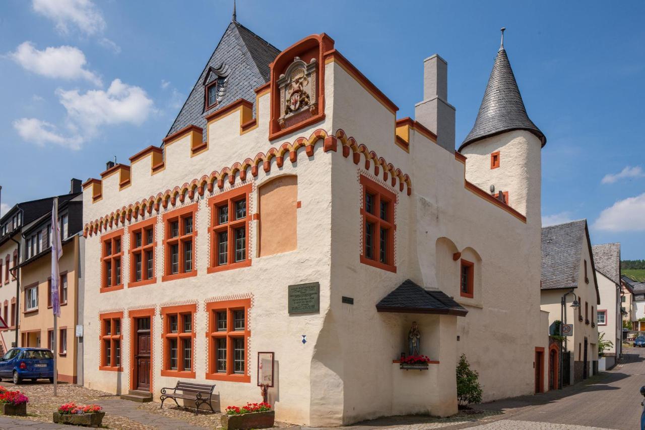 Hotel Zur Post Mulheim an der Mosel Exterior foto