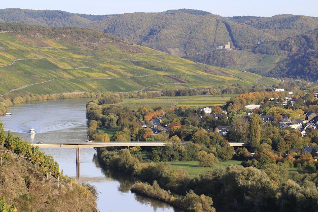 Hotel Zur Post Mulheim an der Mosel Exterior foto